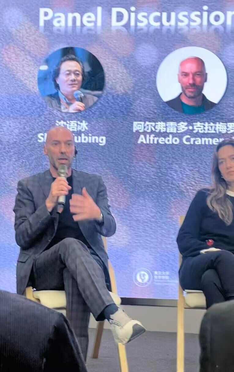 15af0e1f35d83ee6ea23d6eeb558c584 2